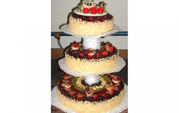 3stöckige Hochzeitstorte Bäckerei Burgauner