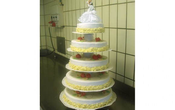 5stöckige Hochzeitstorte Bäckerei Burgauner