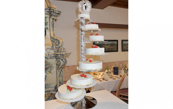 7stöckige Hochzeitstorte Bäckerei Burgauner