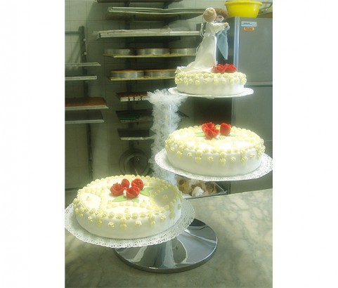 3stöckige Hochzeitstorte Bäckerei Burgauner